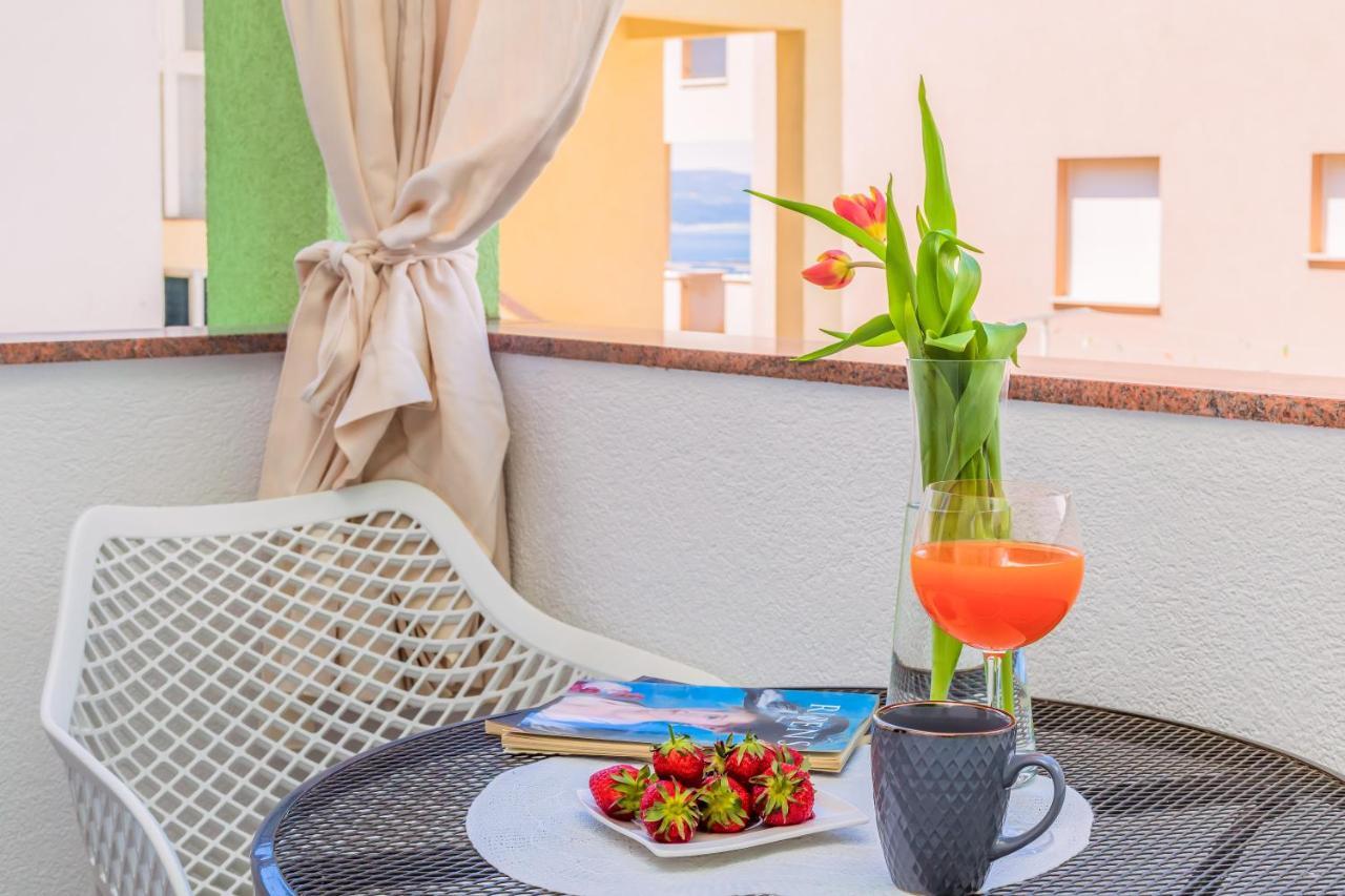 Apartmani Nikola Baska Voda Ngoại thất bức ảnh
