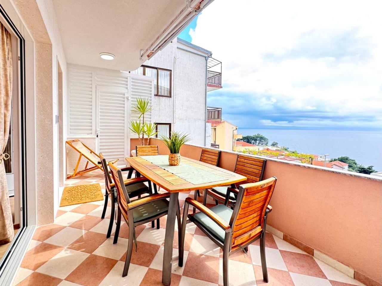 Apartmani Nikola Baska Voda Ngoại thất bức ảnh